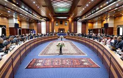 بررسی اولویت های توسعه استان مرکزی در نشست شورای برنامه ریزی استان